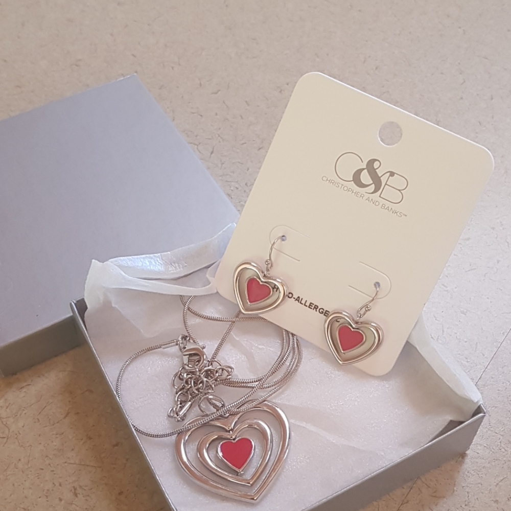 Christopher and Banks Earring and necklace set
